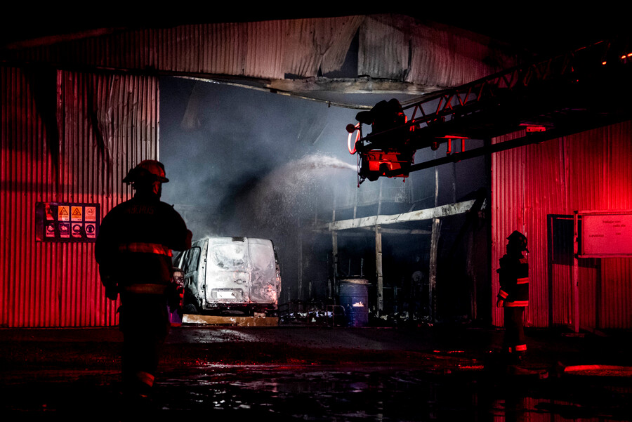 Incendio Consumió Una Bodega Del Parque Industrial En Concón 1440