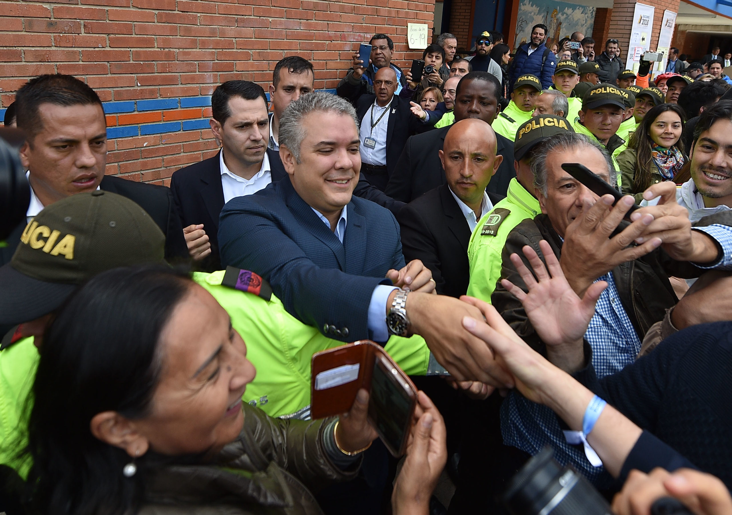 Derechista Iván Duque Es Elegido Nuevo Presidente De Colombia